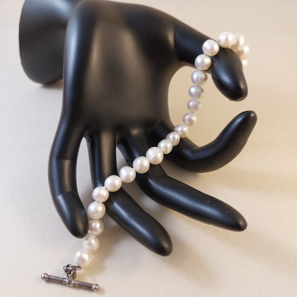 Freshwater Pearl Bracelet with Sterling Silver Clasp - Picture 10 of 12